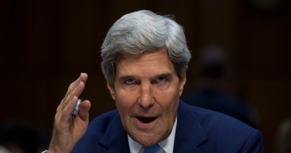 "Cały świat patrzy, jak USA podejmują decyzję w sprawie Damaszku" - powiedział sekretarz stanu USA. John Kerry przekonywał senatorów komisji spraw zagranicznych do udzielenia zgody na interwencję w Syrii. Ta - jak podkreślił -  ma wpływ na narodowe bezpieczeństwo Stanów Zjednoczonych. 