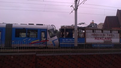 Tramwaje zderzyły się we Wrocławiu. Ponad 30 osób rannych