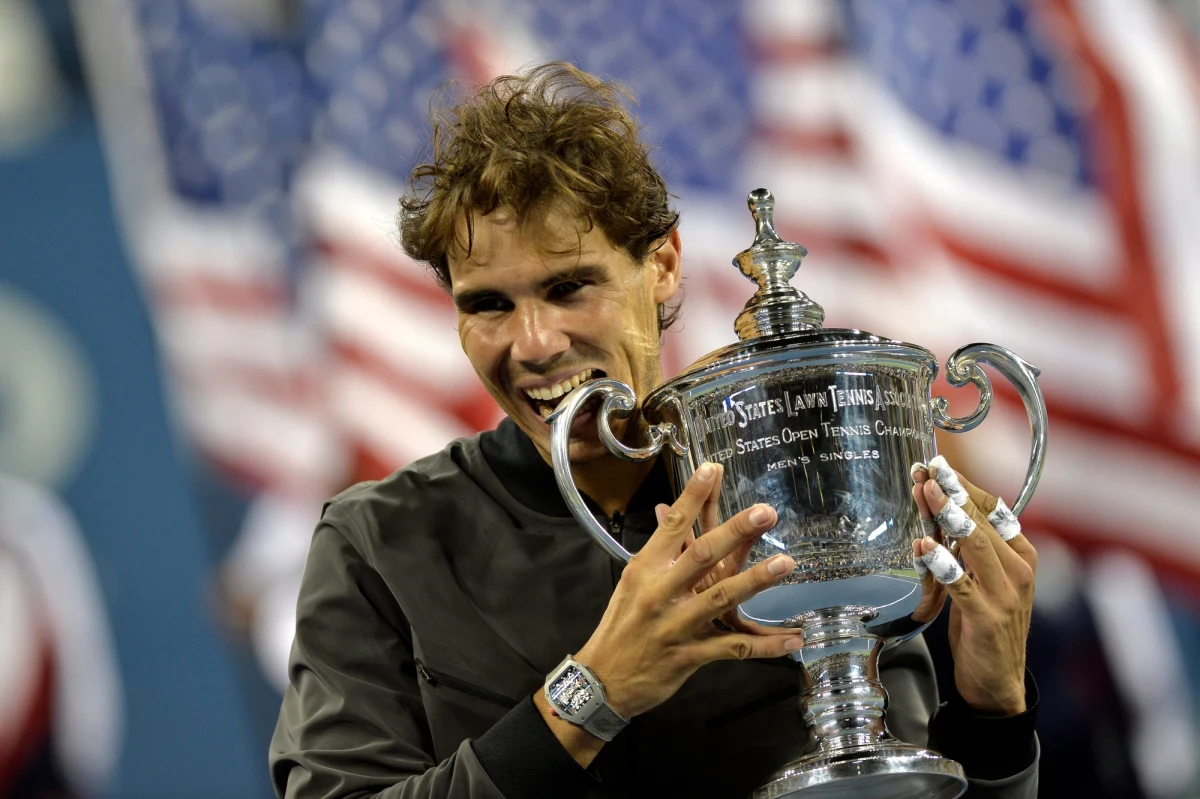 Wicelider rankingu ATP World Tour Hiszpan Rafael Nadal pokonał Serba Novaka Djokovica 6:2, 3:6, 6:4, 6:1 w poniedziałkowym finale turnieju US Open na twardych kortach w Nowym Jorku. Tenisista z Majorki odniósł 13. zwycięstwo w Wielkim Szlemie. 