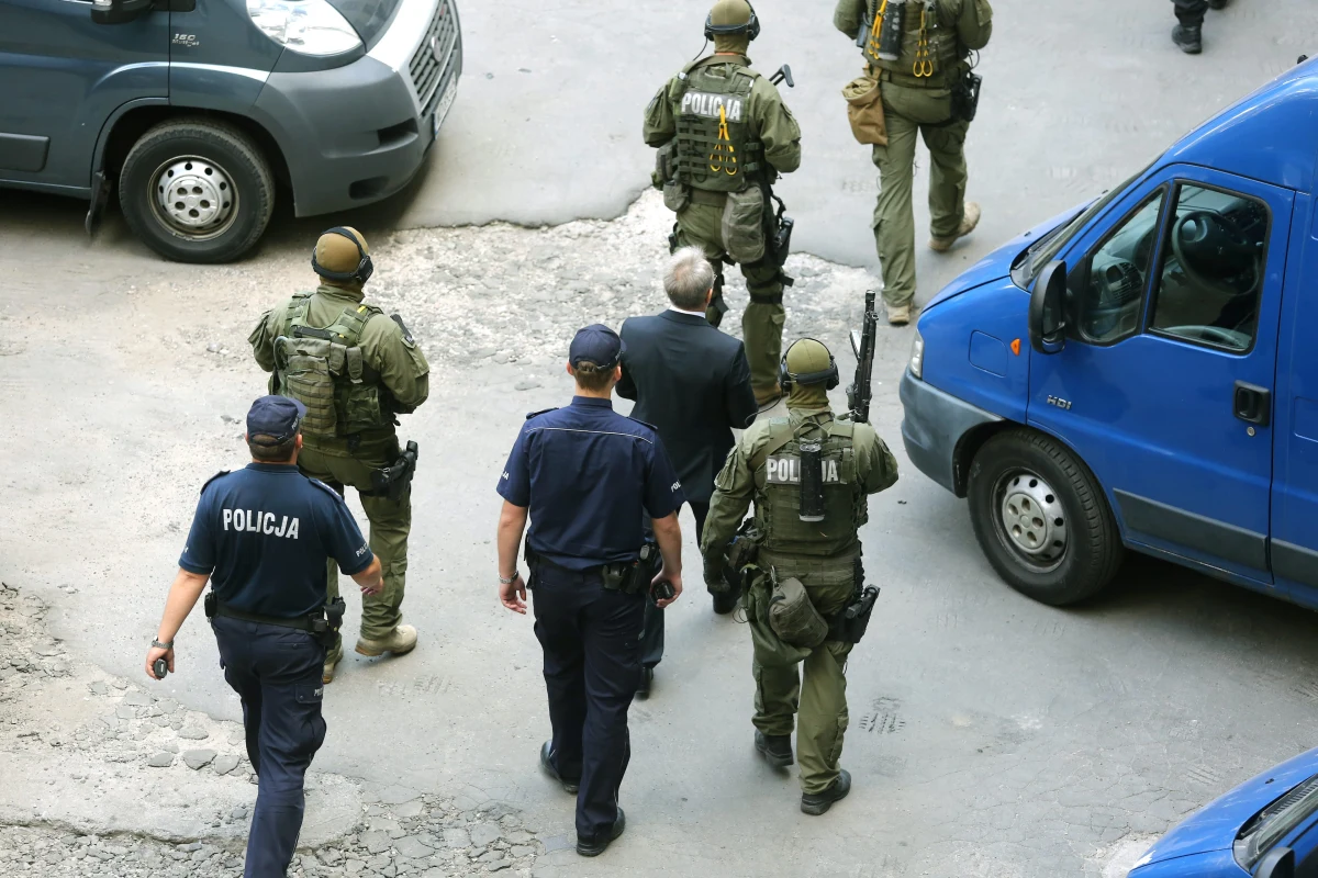 Dziewięć milionów złotych odszkodowania będzie się domagać obrońca Ryszarda Boguckiego za jego bezpodstawne aresztowanie. Adwokat Marta Smołka chce też wznowienia procesu ws. zabójstwa "Pershinga" i powołania komisji śledczej ws. zabójstwa Marka Papały.