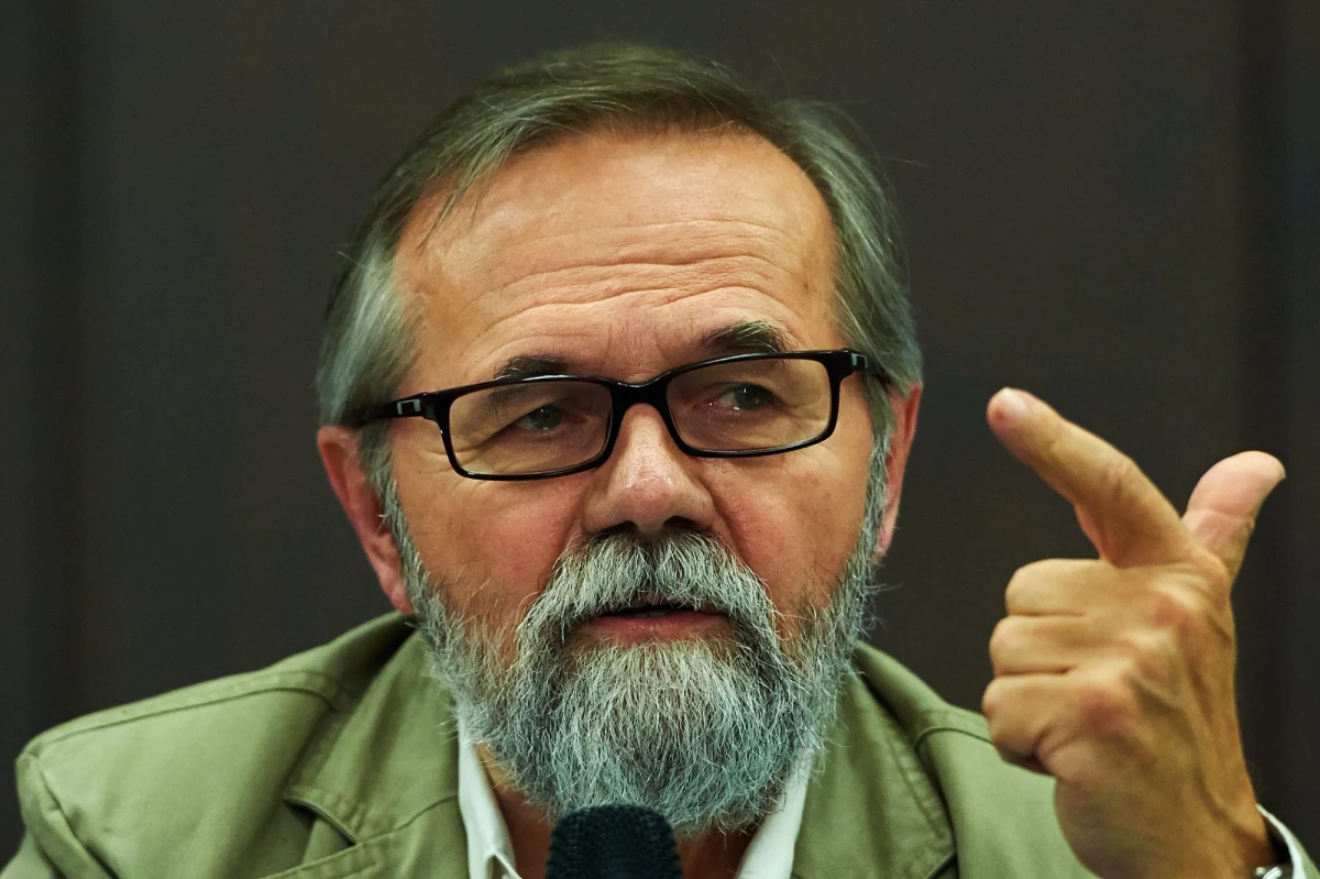 Ruszyły związkowe manifestacje. Nie brak ludzi, którzy w ich sens wątpią lub zwyczajnie nie są im przychylni. Ja z nimi sympatyzuję, chociaż namawiam znajomych działaczy, żeby na manifestacjach i - ewentualnie - strajkach nie skupiali całej energii. 