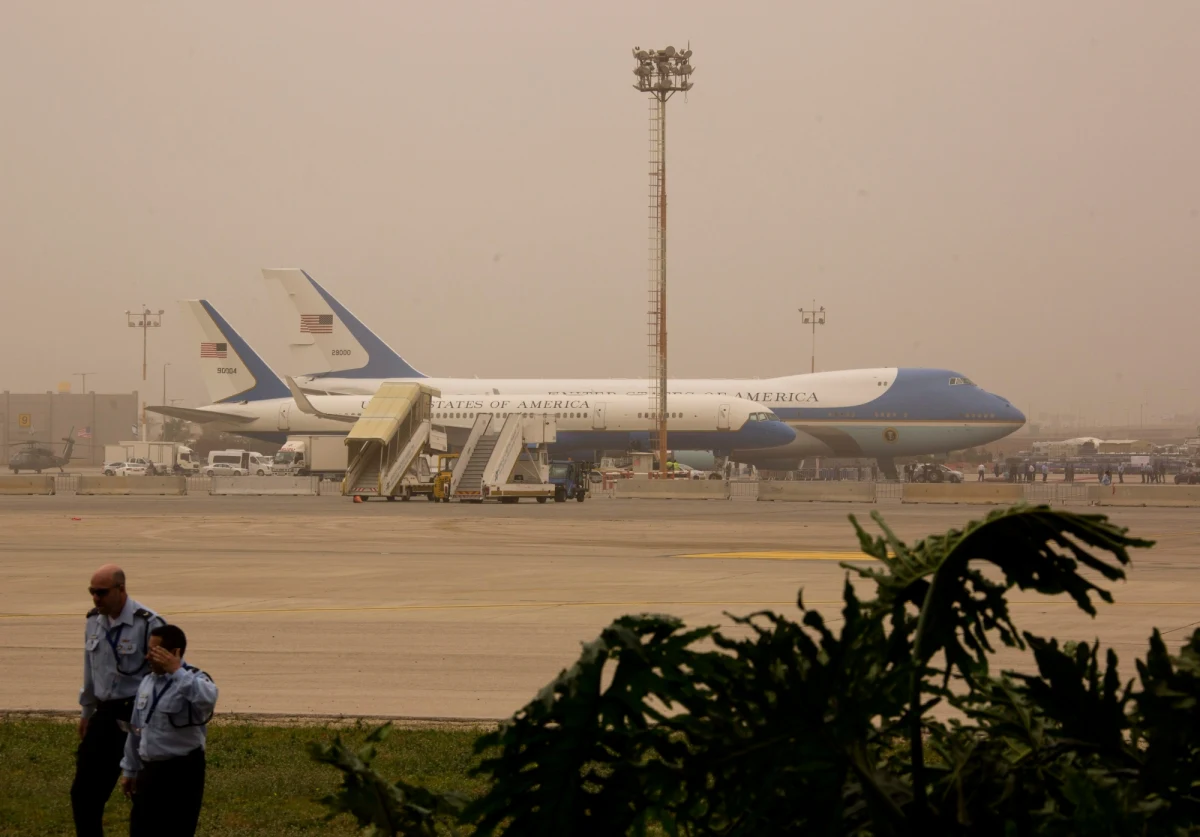 Izraelski Sąd Najwyższy zdecydował w środę o zakazie wjazdu do Izraela "z powodów bezpieczeństwa" dla Polaka Kamila Qandila, pracownika Polskiej Akcji Humanitarnej. Od ponad tygodnia przebywał on na lotnisku Ben Guriona w Tel Awiwie.