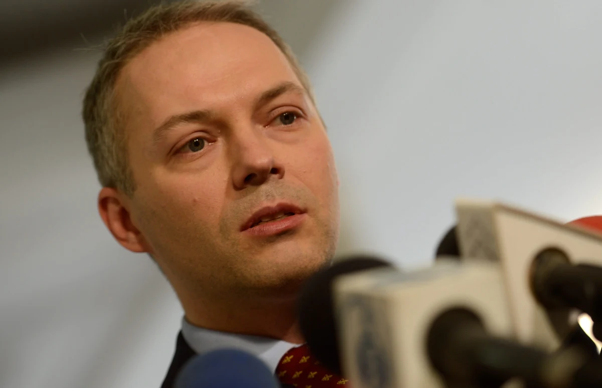 ​Poseł Jacek Żalek odchodzi z szeregów Platformy Obywatelskiej. Poinformował o tym na czwartkowej konferencji prasowej w Sejmie. Jak twierdzi odchodzi z PO, ponieważ nie chce walczyć z własną partią, a chce walczyć o postulaty, których realizację obiecał swoim wyborcom. 