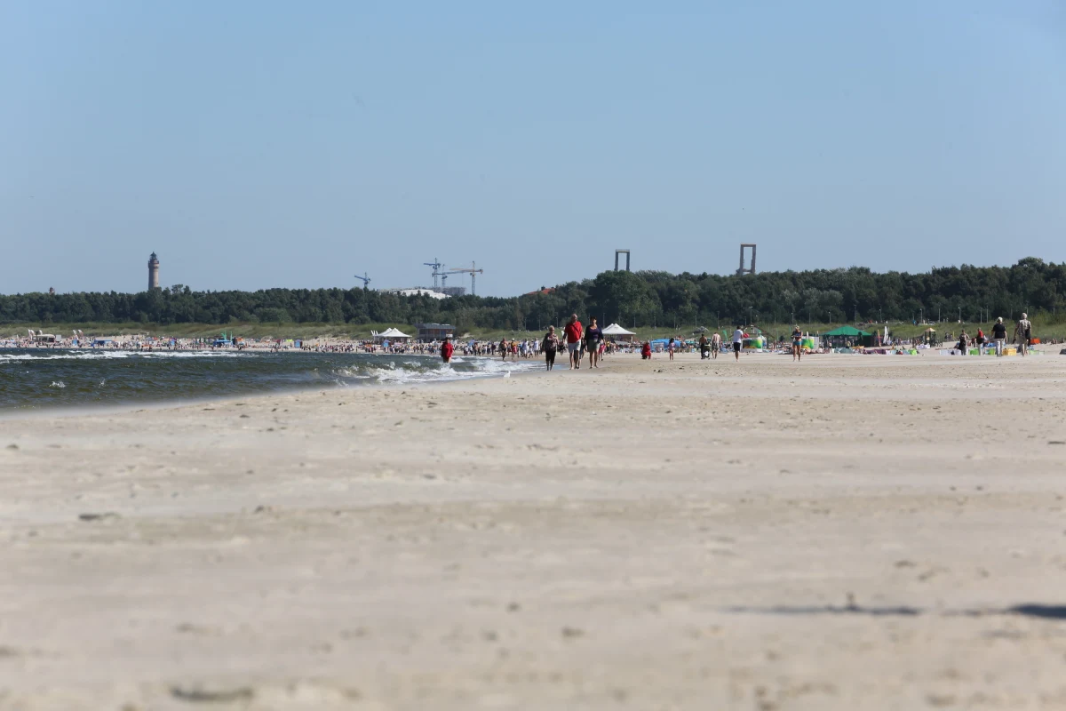 W dzisiejszych Faktach z Twojego Miasta odwiedzimy Świnoujście. Taki był wynik z głosowania w sondzie na RMF24.pl. Za wizytą w mieście na 44 wyspach było prawie 32 procent uczestników ankiety. Zapraszamy Was do słuchania Faktów RMF FM!