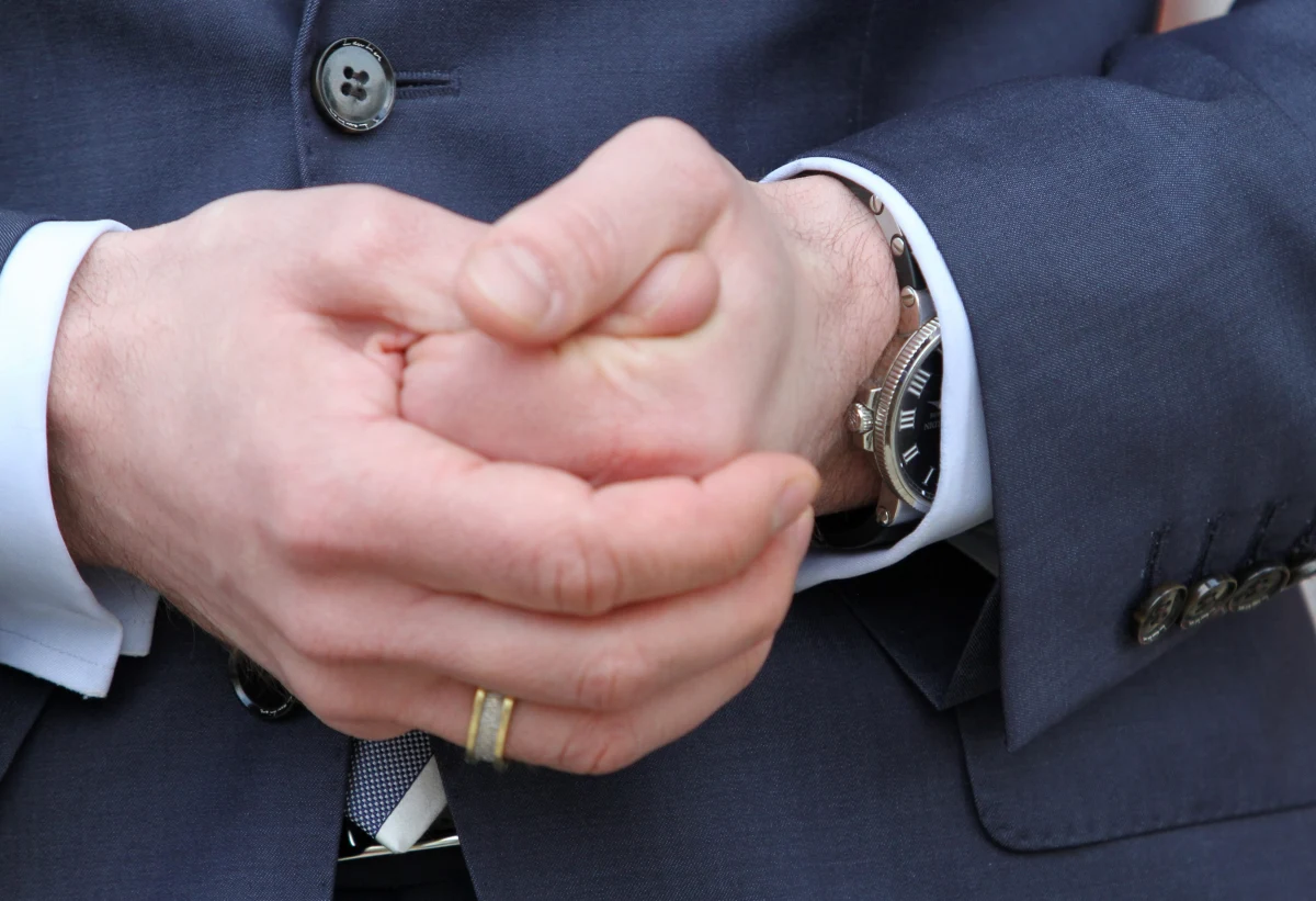 Prokuratura podważa opinię biegłego ws. Sławomira Nowaka. Jak ustalił reporter śledczy RMF FM, prokuratorzy prawdopodobnie powołają kolejnego eksperta, który będzie musiał wyliczyć wartość zegarka ministra transportu. Według poprzedniego, kosztował on około 10 tysięcy złotych.  