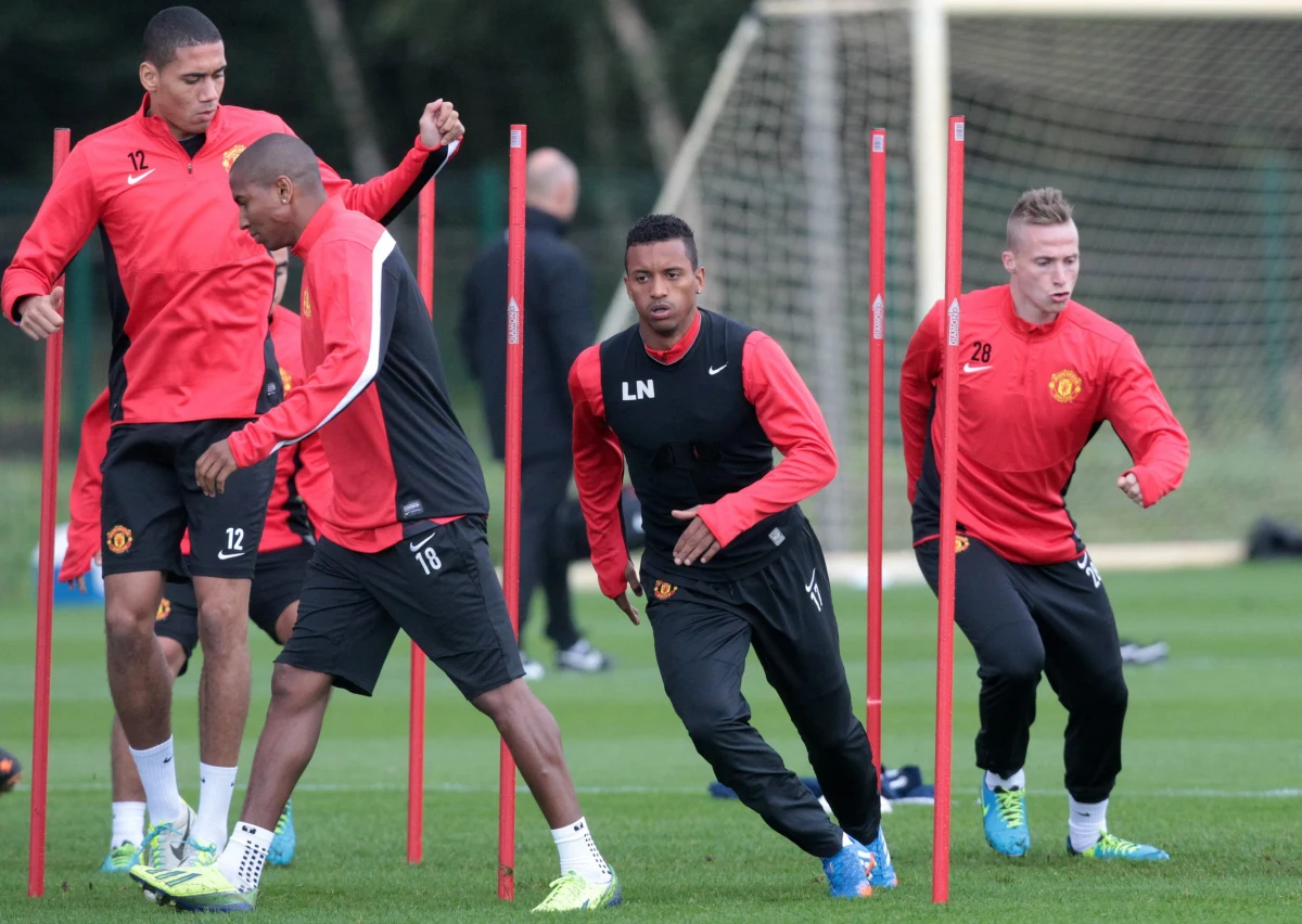 Tradycyjnie w połowie września rozgrywki rozpoczyna piłkarska Liga Mistrzów. W pierwszym dniu fazy grupowej najciekawiej zapowiadają się mecze Galatasaray Stambuł z Realem Madryt, czy Manchesteru United z Bayerem Leverkusen. Pierwszy mecz rozegra także broniący tytułu Bayern Monachium.