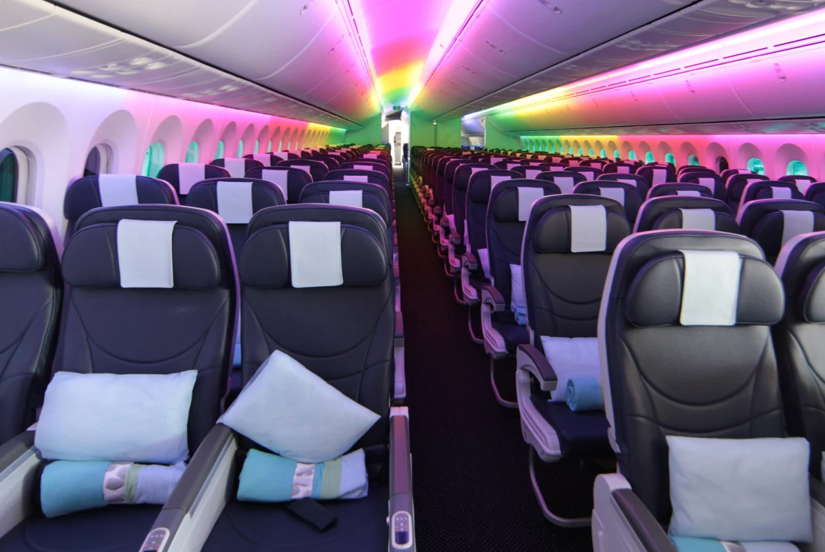 Nowa, przedłużona wersja samolotu Boeing 787 Dreamliner wykonała pomyślnie swój pierwszy próbny lot. Trwał 5 godzin - poinformowali przedstawiciele koncernu Boeing.   