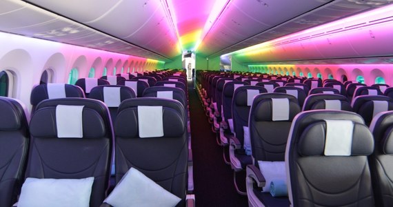 Nowa, przedłużona wersja samolotu Boeing 787 Dreamliner wykonała pomyślnie swój pierwszy próbny lot. Trwał 5 godzin - poinformowali przedstawiciele koncernu Boeing.   