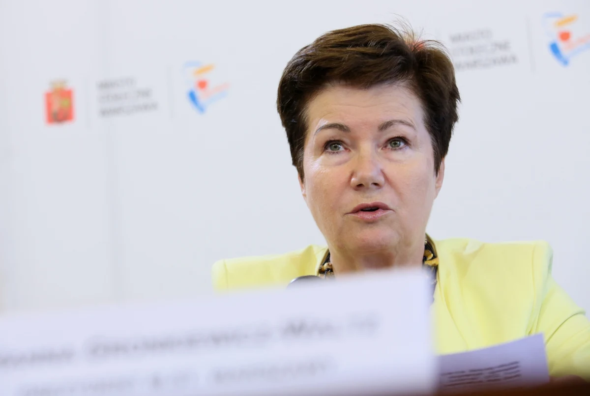 Około półtora tysiąca osób w stołecznych szpitalach i domach opieki społecznej będzie mogło wziąć udział w referendum w sprawie odwołania prezydent Hanny Gronkiewicz-Waltz. Ta sporna sprawa znalazła finał w Radzie Warszawy. Jej członkowie podjęli uchwałę dotyczącą utworzenia odrębnych obwodów głosowania także w zakładach karnych i aresztach śledczych. 