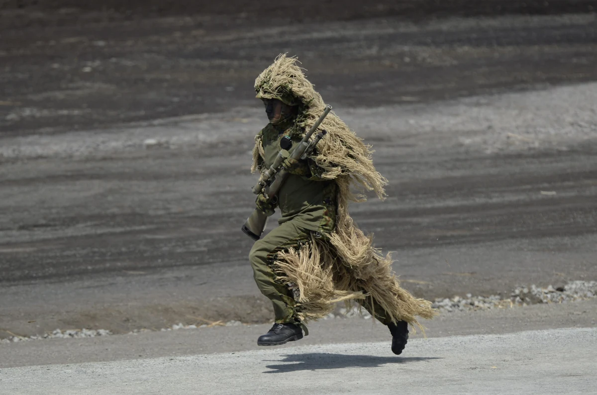 NATO będzie obserwować wielkie manewry rosyjsko-białoruskie "Zachód 2013", które ruszają na poligonach na Białorusi oraz w obwodzie kaliningradzkim. Sojusz wysłał swoich pięciu obserwatorów. Informację korespondentki RMF FM Katarzyny Szymańskiej-Borginon potwierdziło biuro prasowe NATO. 