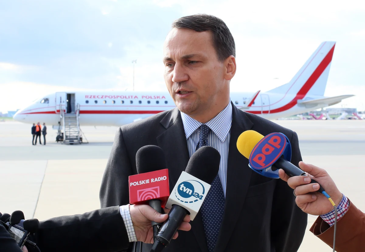 Minister spraw zagranicznych Radosław Sikorski poinformował, że Polska mogłaby wysłać do Syrii inspektorów. Pojechaliby w ramach misji Organizacji Narodów Zjednoczonych.