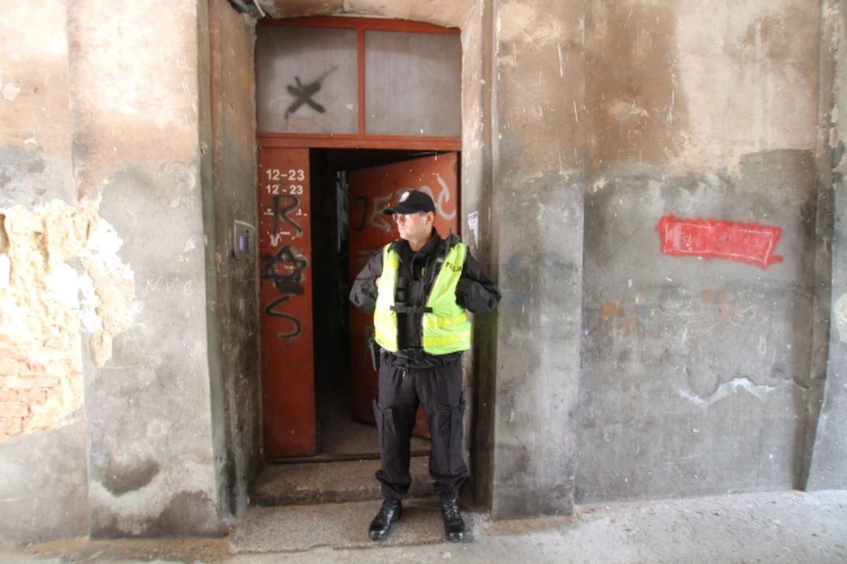 Zarzuty zabójstwa niespełna trzymiesięcznej Nadii przedstawiła we wtorek łódzka prokuratura 26-letniemu ojcu i 19-letniej matce dziecka. Obojgu grozi dożywocie. Sekcja zwłok wykazała, że przyczyną śmierci dziewczynki były rozległe obrażenia głowy. 