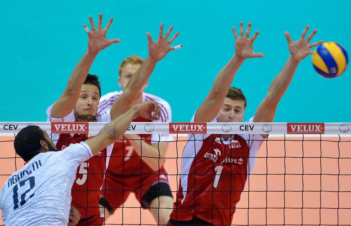 "Samym mówieniem, że jesteśmy na medal, marketingiem i PR-em nie wygrywa się meczów" - tak Łukasz Żygadło skomentował porażkę swojej drużyny w siatkarskich mistrzostwach Europy. Biało-czerwoni pożegnali się z turniejem przegraną z Bułgarami 2:3 w barażu o ćwierćfinał.