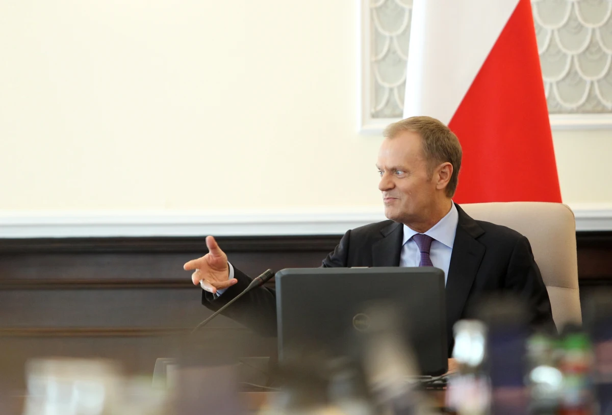 "Prawo i Sprawiedliwość instrumentalnie traktuje warszawiaków, referendum 'ma charakter polityczny', a Hanna Gronkiewicz-Waltz nie ma alternatywy" - "Gazeta Polska Codziennie" dotarła do szczegółowej
instrukcji dla posłów Platformy Obywatelskiej, jak mają mówić o referendum ws. odwołania prezydent Warszawy.