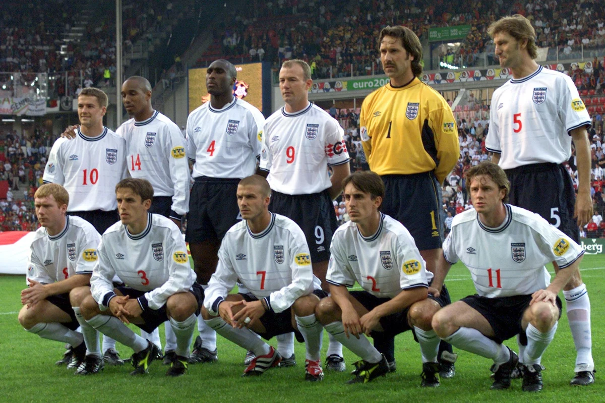 Były piłkarz reprezentacji Anglii Sol Campbell powiedział w wywiadzie dla dziennika "The Guardian", że planuje w przyszłości zostać trenerem, ale ma na to małe szanse w Anglii. "W tym kraju panuje archaiczne podejście do ciemnoskórych" - zaznaczył.