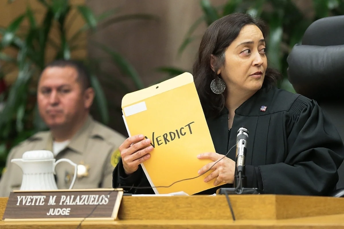 Firma koncertowa AEG Live nie przyczyniła się do śmierci Michaela Jacksona - jednogłośnie orzekła ława przysięgłych sądu w Los Angeles. Tym samym oddaliła pozew rodziny piosenkarza o wielomilionowe odszkodowania.   