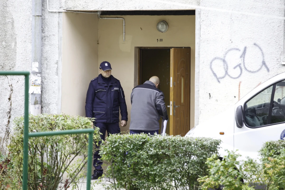 Nadal nie wiadomo, co było przyczyną śmierci 2,5-letniej dziewczynki z Kielc. O tym, że dziecko nie oddycha policjantów powiadomiła babcia dziecka. 23-letnia matka jest w szpitalu i nie udało się jej przesłuchać. 