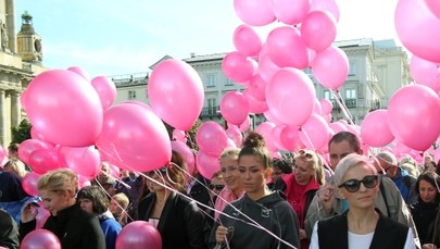 Marsz Różowej Wstążki przeszedł ulicami Warszawy 
