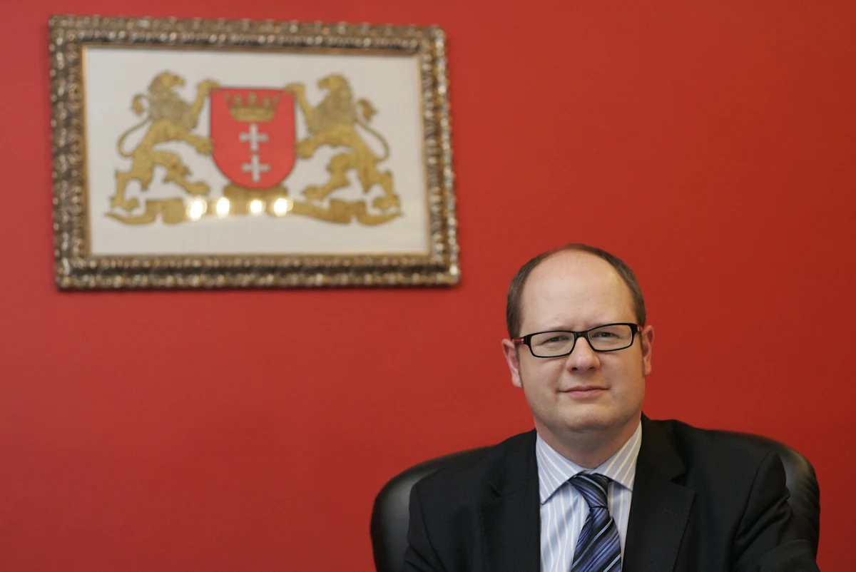 CBA zawiadomiło Prokuraturę Generalną o możliwości popełnienia przez prezydenta Gdańska Pawła Adamowicza przestępstwa związanego ze składanymi przez niego oświadczeniami majątkowymi. Sprawą zajmie się Prokuratura Apelacyjna w Poznaniu. Prezydent Gdańska nie komentuje sprawy.  