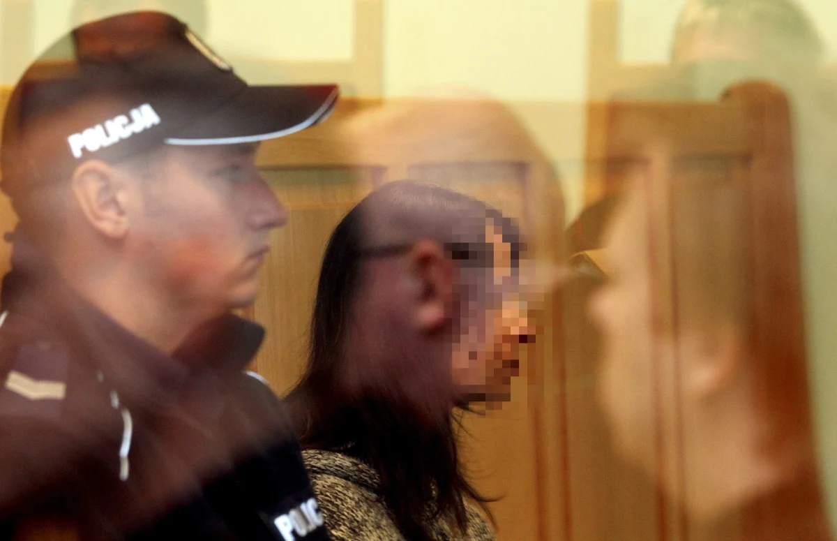 Beata Ch., współoskarżona w sprawie śmierci prawie dwuletniego syna Szymona, podtrzymała przed sądem swe stanowisko, że dziecko było bite przez ojca Jarosława R. Sama przyznała jedynie, że karciła dziecko za ssanie palca. 