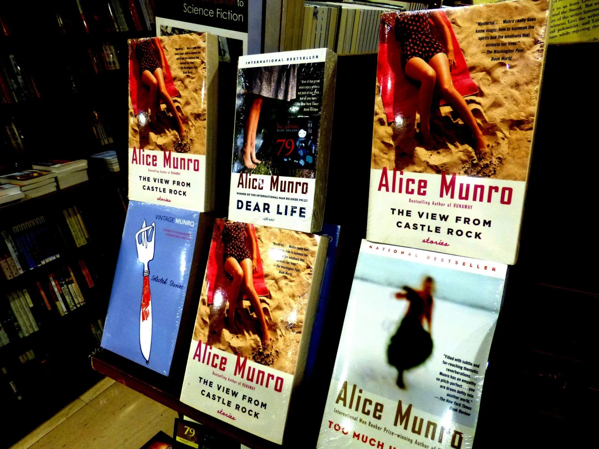 Literacki Nobel dla Alice Munro to pierwsza wiadomość, którą słyszał każdy Kanadyjczyk włączając  radio czy telewizor. To pierwsza kanadyjska pisarka, którą tak uhonorowano i 13 kobieta wśród 113 nagrodzonych autorów. 