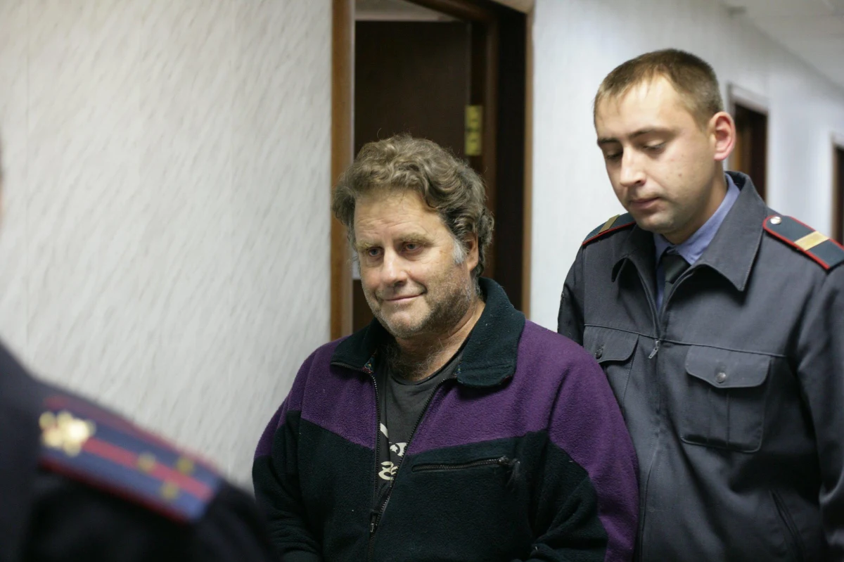 Sąd Obwodowy w Murmańsku oddalił kolejne trzy skargi zagranicznych aktywistów międzynarodowej organizacji ekologicznej Greenpeace. Zaskarżyli oni orzeczenie sądu rejonowego w tym mieście, który nakazał pozostawienie ich w areszcie do 24 listopada. 