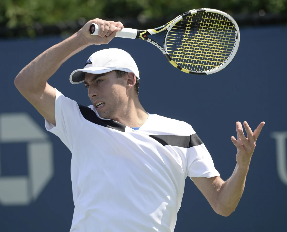 Jerzy Janowicz odpadł w ćwierćfinale halowego turnieju ATP w Sztokholmie. Rozstawiony z numerem trzecim Polak przegrał z Łotyszem Ernestsem Gulbisem 5:7, 6:4, 3:6. Mecz trwał dwie godziny i pięć minut.