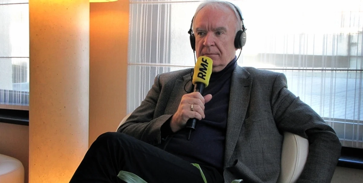 "Znalazłem się po drugiej stronie polskiej granicy tylko dlatego, że ówcześnie panujący mieli takie, a nie inne opinie na temat mojej osoby i mojej pracy. Wyjechałem pełen goryczy w stosunku do instytucji państwowych" - przyznaje w rozmowie z Krzysztofem Ziemcem generał Marian Zacharski, najsłynniejszy polski szpieg czasów PRL. Dodaje, że na razie nie rozważał powrotu do Polski na stałe. "Jestem w fazie wyciszenia. Bardzo mnie bawi śledzenie starej dokumentacji. Zgromadziłem dziesiątki tysięcy stron dokumentów, które sobie czytam. Analizuję je i zajmuję się pisaniem książek" - wyjaśnia pytany o to, czym obecnie się zajmuje. 