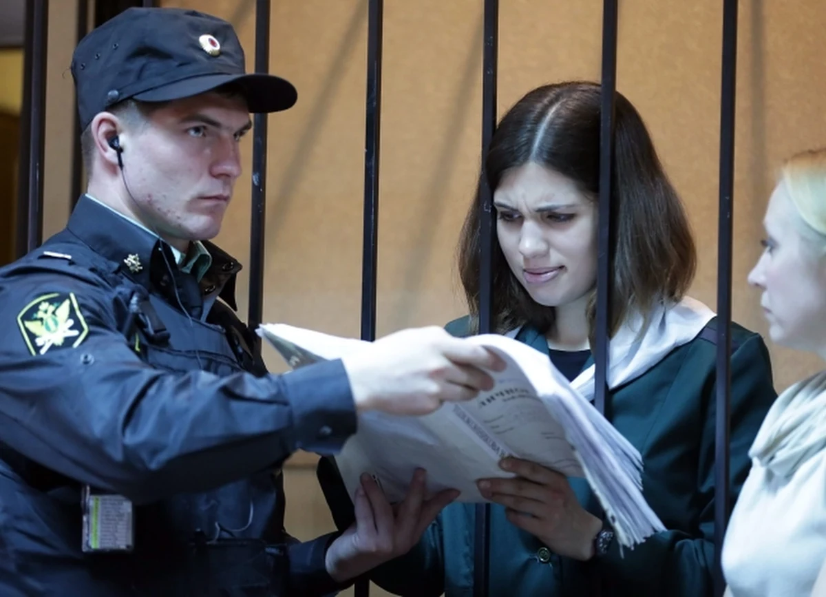 Członkini grupy Pussy Riot Nadieżda Tołokonnikowa wywieziona z Mordowii do innego łagru dla jej "własnego bezpieczeństwa”. Ani jej mąż, ani adwokat nie wiedzą, dokąd ją wywieziono. Dwie członkinie Pussy Riot odbywają karę dwóch lat pozbawienia wolności za antyputinowski protest w moskiewskim chramie Chrystusa Zbawiciela.