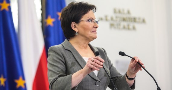Marszałek Ewa Kopacz zapowiedziała, że będzie walczyć o cotygodniowe posiedzenia Sejmu. W przyszłym tygodniu na Prezydium Sejmu chce zaproponować zmiany w regulaminie. "Będę się o nie biła i walczyła" – zapowiada. Posłowie są do pomysłu marszałek nastawieni sceptycznie. 