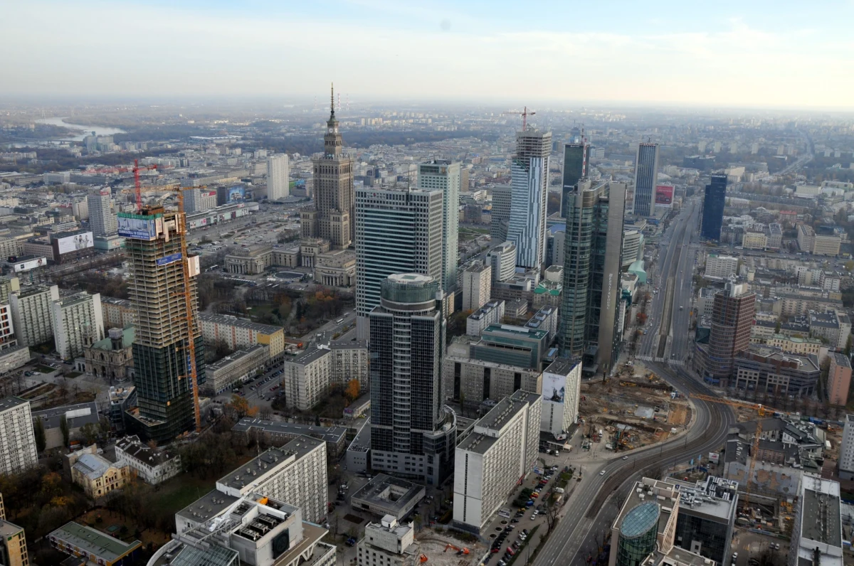 W miastach całej Polski - między godziną 10.00 a 10.15 zawyły syreny alarmowe. Uspokajamy - to tylko ćwiczenia antyterrorystyczne pod kryptonimem RENEGADE-KAPER. 
