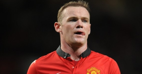 Piłkarz Manchesteru United Wayne Rooney z okazji przypadających w czwartek 28. urodzin otrzymał od kolegów z drużyny autobiografię Aleksa Fergusona. W niej były trener "Czerwonych diabłów"... krytykuje swojego dawnego podopiecznego.