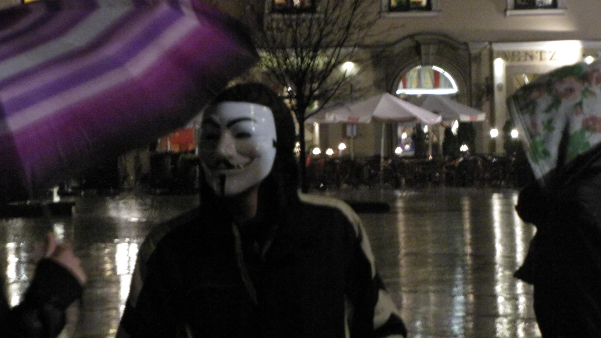 Marsz Miliona Masek ruszył ulicami największych miastach Polski. To bunt przeciwko władzy, która nie słucha woli swoich obywateli. Uczestnicy protestu skrzyknęli się w internecie. Akcja miała być spontaniczna.