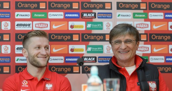 Nowy selekcjoner piłkarskiej reprezentacji Adam Nawałka postanowił, że kapitanem prowadzonej przez niego drużyny będzie zawodnik z największą liczbą występów w kadrze. Obecnie jest to Jakub Błaszczykowski. 