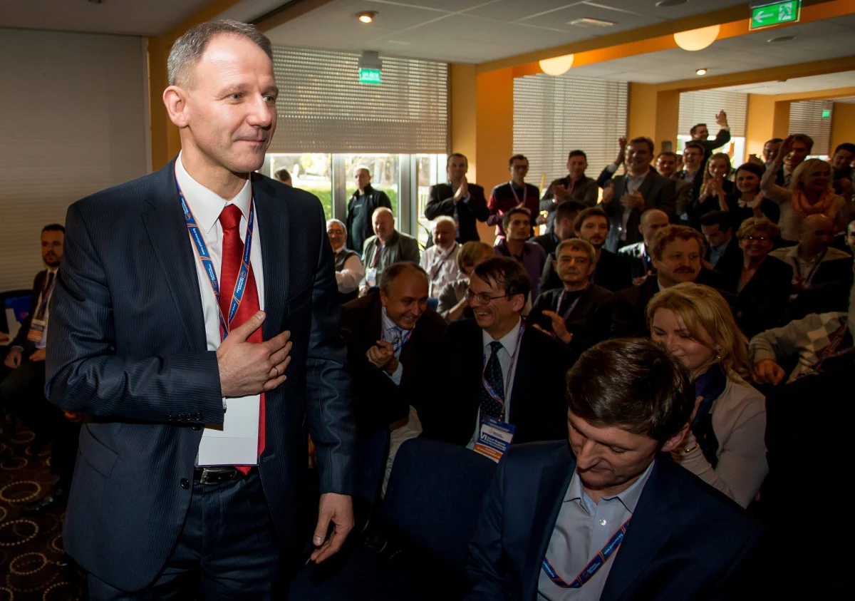 Nowe „taśmy prawdy” dolnośląskiej PO. Film nie pozostawia wątpliwości: w zamian za poparcie Jacka Protasiewicza obiecywano stanowisko w państwowej spółce, a nawet wstawiennictwo u szefa MSZ w rodzinnej sprawie.