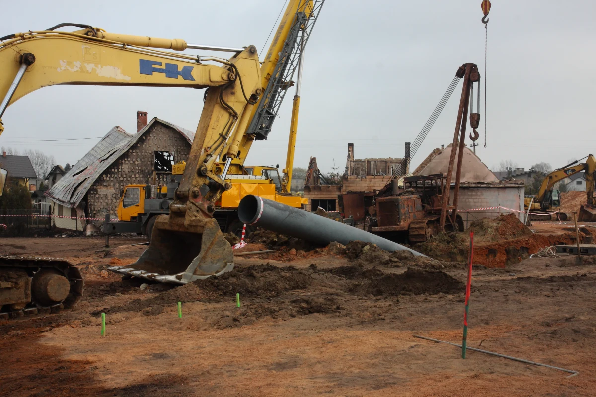 W Jankowie Przygodzkim w Wielkopolsce wznowiono przesył gazu. W czwartek doszło tam do rozszczelnienia instalacji i pożaru. W wyniku wybuchu zginęły dwie osoby. Do dziś w szpitalach przebywa dziewięć rannych osób. Pierwsi poszkodowani mają zostać wypisani do domów w środę.