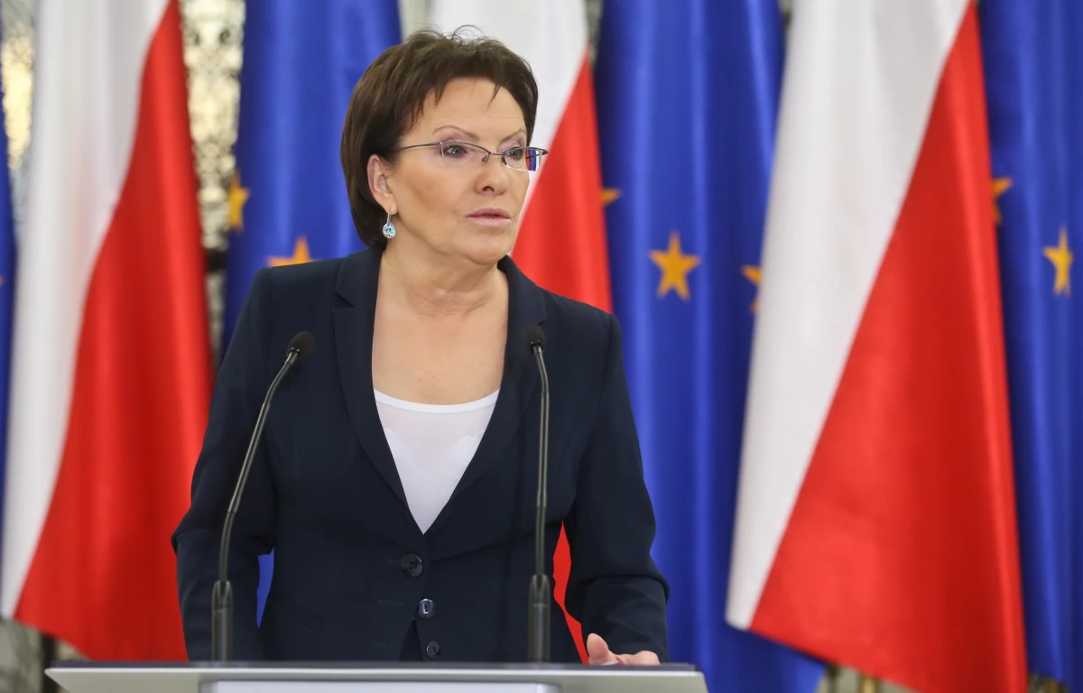 Marszałek Sejmu Ewa Kopacz poinformowała, że były minister transportu Sławomir Nowak, a także inni posłowie, których dotyczą wnioski o uchylenie immunitetów, będą mogli się ich zrzec, po tym jak trafi do nich pismo w tej sprawie. Wniosek prokuratora generalnego o uchylenie immunitetu Nowakowi wpłynął do Sejmu w poniedziałek. 