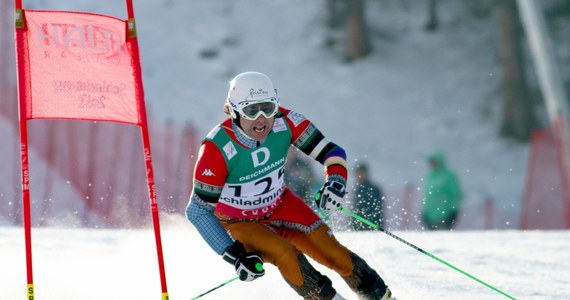 Ma 54 lata, jest biznesmenem, piosenkarzem muzyki pop i wystąpi... w zimowych igrzyskach olimpijskich w Soczi. Hubertus von Hohenlohe zakwalifikował się już w konkurencji alpejskiego slalomu, a jego marzeniem jest także rywalizacja w slalomie gigancie. 