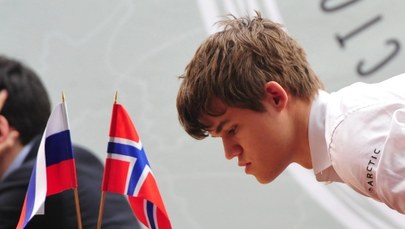 "Mozart szachów" popularniejszy w Norwegii od Bjoergen. Kim jest Magnus Carlsen?