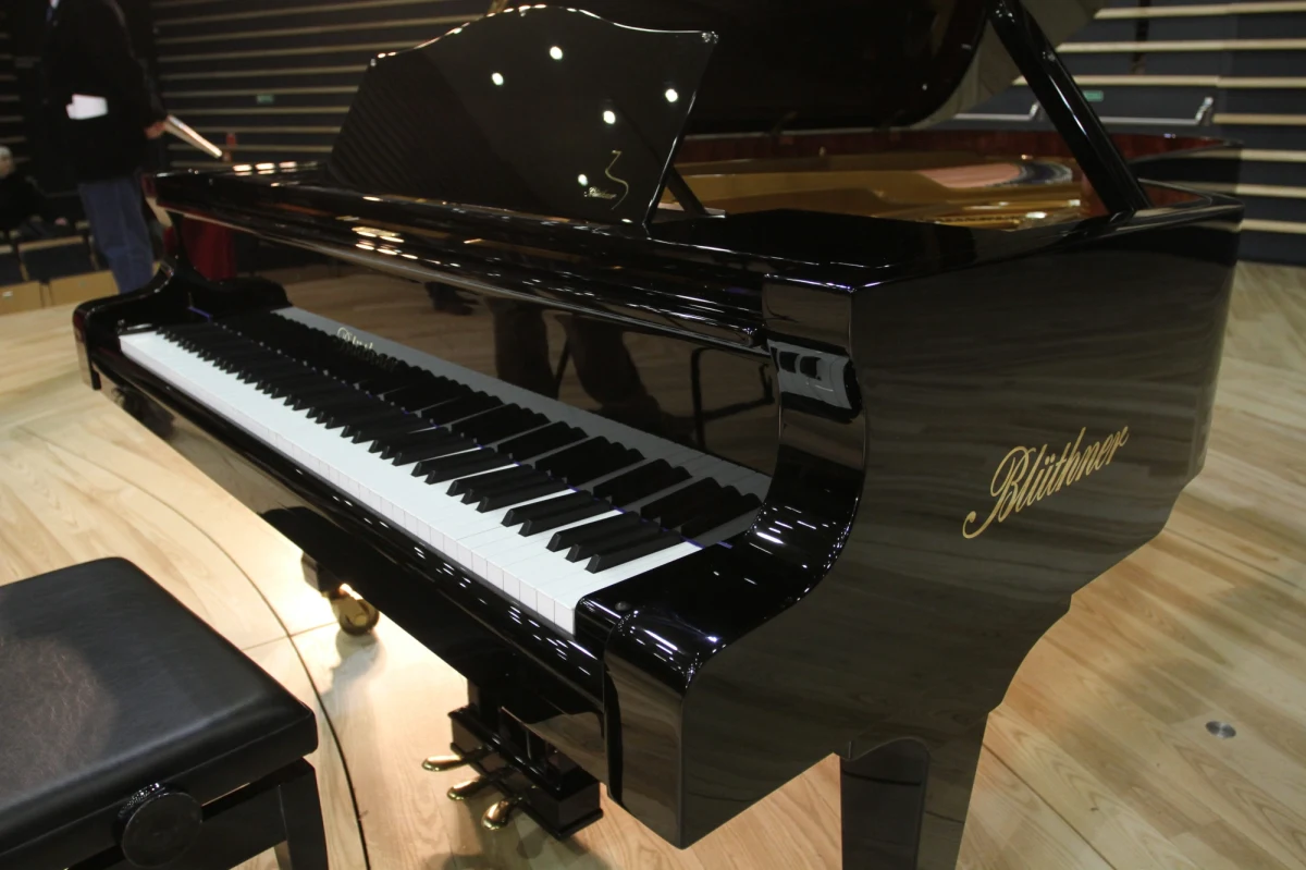 Sąd w mieście Girona w północno-wschodniej Hiszpanii uniewinnił 27-letnią pianistkę koncertową Laię Martin, którą sąsiadka oskarżyła o "stwarzanie zagrożenia hałasem" i wyrządzenie jej "szkód psychologicznych". Sąd uznał jednak zarzuty sąsiadki za niewiarygodne, bądź przesadzone.   