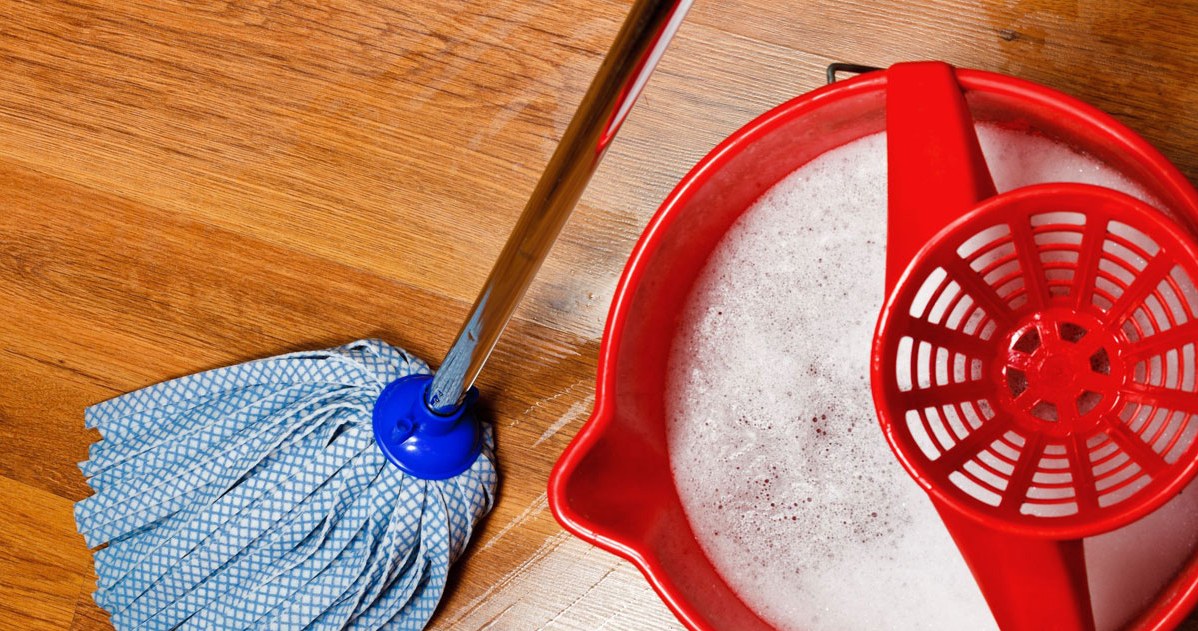 Przynieś ze spaceru i zalej wodą. Zrobisz naturalny kosmetyk i środek do mycia