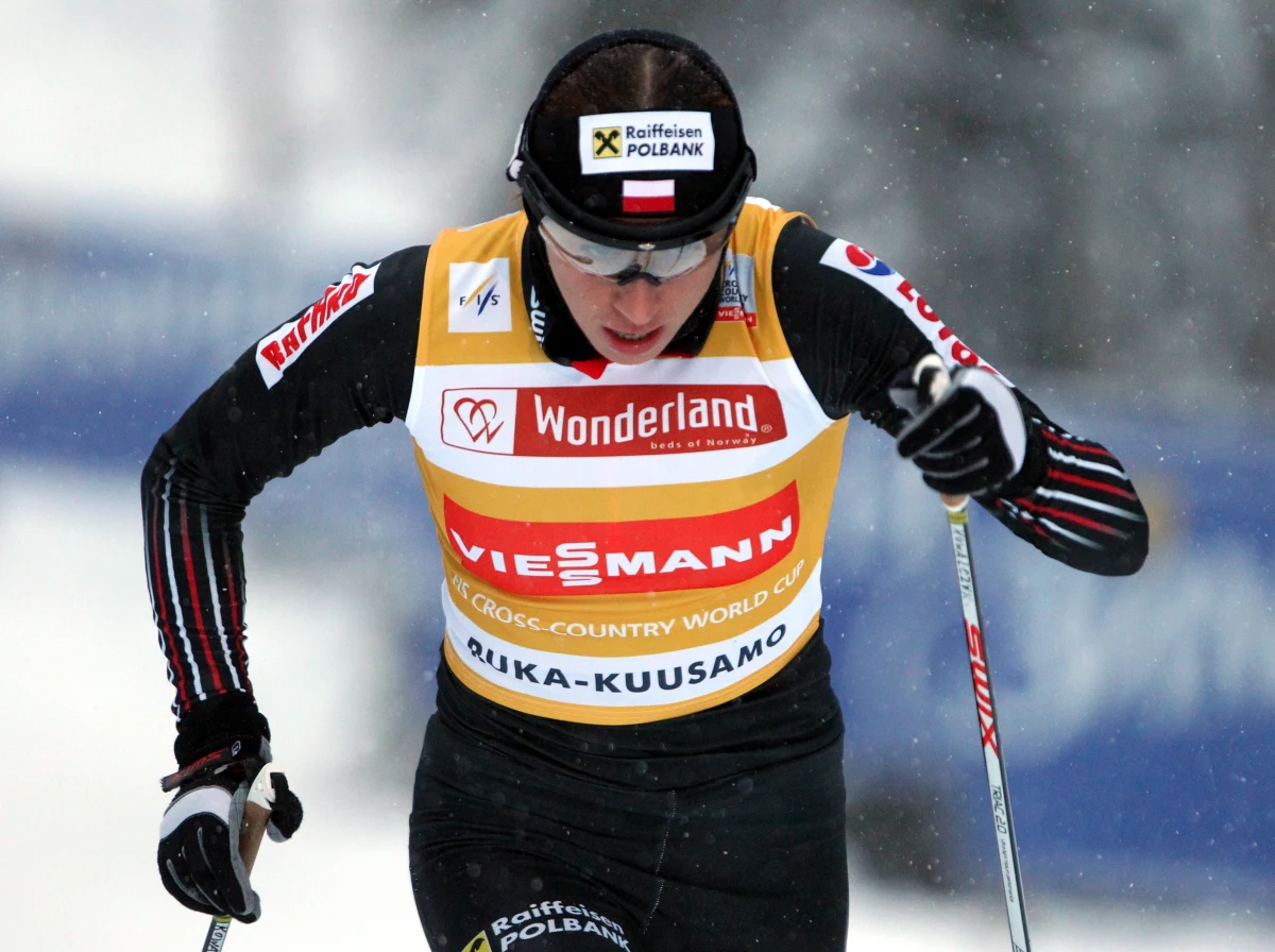 Tak dobrego początku sezonu Justyna Kowalczyk jeszcze nigdy nie zanotowała. Jej sukcesy to wynik kilku czynników, dlatego na razie nie ma sensu popadać w wielki zachwyt. Jak zwykle potrzebny jest spokój, bo forma ma przyjść dopiero po Tour de Ski.