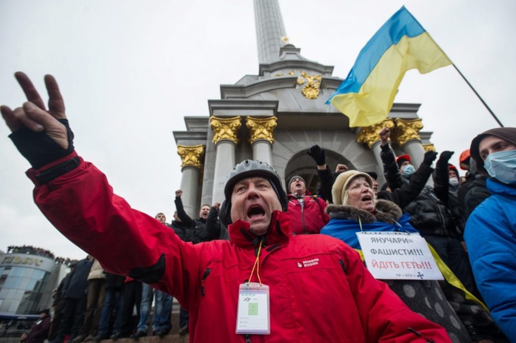 Участники майдана. Лозунги Майдана 2014. Евромайдан лозунги. Лозунги Майдана 2014 года Украина. Мирный Майдан.
