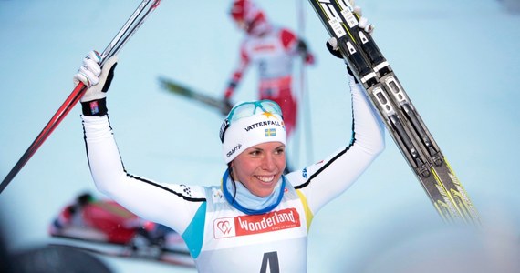 Szwedka Charlotte Kalla po zajęciu drugiego miejsca w zawodach Ruka Triple w Kuusamo stała się jedną z faworytek zimowych igrzysk olimpijskich w Soczi. Jednak zdaniem ekspertów musi "wykasować z pamięci" swoją idolkę Norweżkę Marit Bjoergen. 