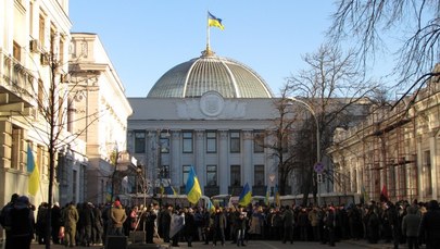 Kliczko w parlamencie: Janukowycz powinien ustąpić  