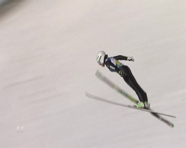 Lillehammer: konkurs mieszany Pucharu Świata w skokach wygrali Japończycy przed Austrią i Norwegią. Polacy, w składzie: Joanna Szwab, Magdalena Pałasz, Maciej Kot i Kamil Stoch zajęli ostatnie, 14. miejsce.