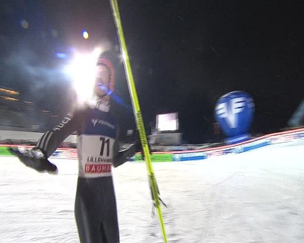 Piotr Żyła zajął szóste miejsce w konkursie Pucharu Świata w skokach narciarskich w Lillehammer. Wygrał Niemiec Severin Freund. Kamil Stoch uplasował się na 18. pozycji