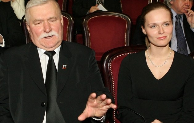 Lech Walesa Splaca Dlugi Marii Wiktorii Pomponik Pl