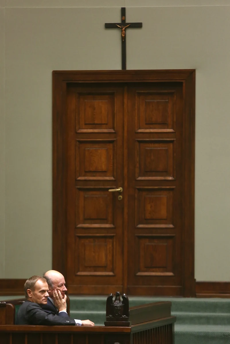 Obecność krzyża w Sejmie nie narusza dóbr osobistych - tak orzekł Sąd Apelacyjny w Warszawie. Oddalił tym samym apelację posłów Twojego Ruchu.