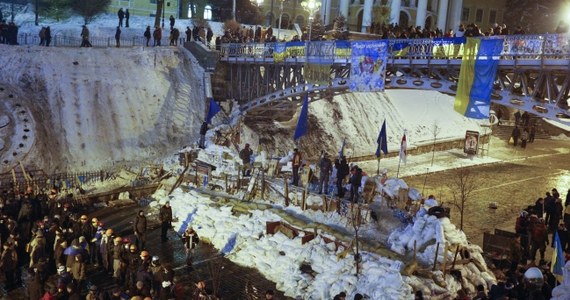 Ukraina zapewniła Stany Zjednoczone, że nie użyje wojska przeciw demonstrantom w Kijowie - poinformował amerykański resort obrony. Szef Pentagonu Chuck Hagel przeprowadził w tej sprawie rozmowę telefoniczną z ukraińskim ministrem obrony Pawło Lebiediewem.